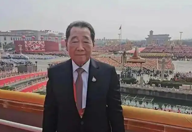泰国首富携2000亿入中国籍，曾变卖产业投资内地，如今成平安大股东