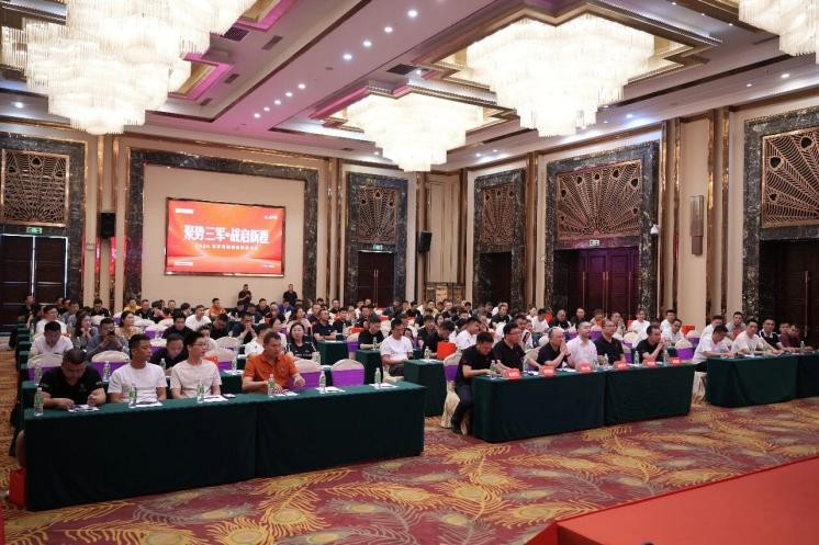 “悅己經濟”席卷高安陶博會，揭開這三大瓷磚品牌的掘金商機(圖9)