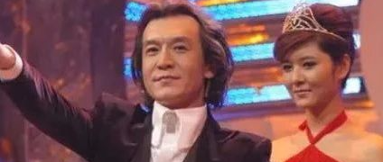 14年前，她靠给李咏砸金蛋为生，如今却逆袭成了国际超模！