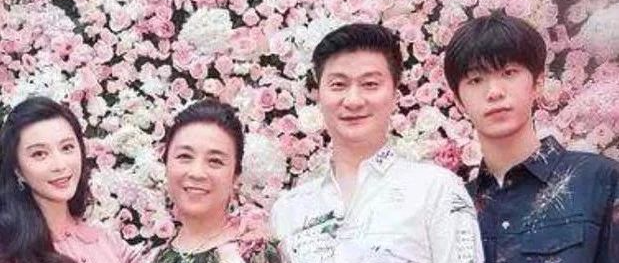 神基因！范冰冰奶奶旧照罕曝光，清纯可人比孙女还美，发量脸型都是遗传！